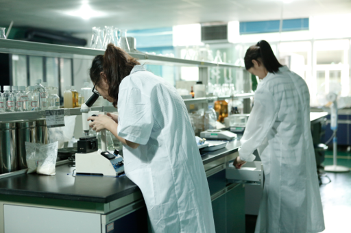 67784-82-1 Dodatki do przetwarzania polimerów Estry poliglicerolowe kwasów tłuszczowych PGE E475 2