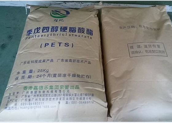Smary z tworzyw sztucznych i środek dyspergujący: stearynian pentaerytrytolu PETS-4